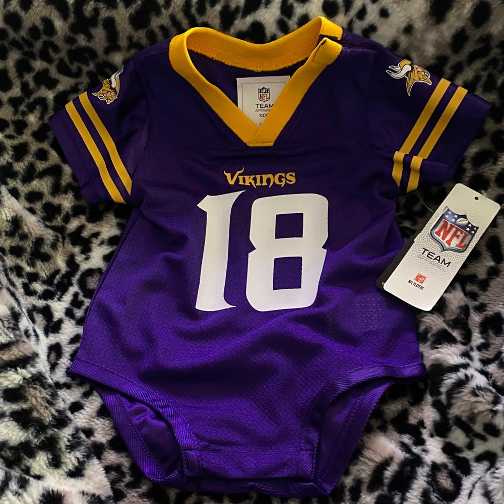 NFL Minnesota Vikings Purple & Gold Baby One-Piece Bodysuit #18 C350